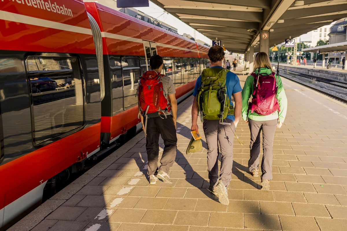Am besten: Zug oder Fahrgemeinschaften, Foto: DAV/Hans Herbig