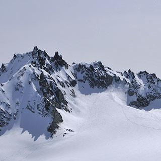 Vordere Jamspitze - Sind so viele Berge: Vordere Jamspitze und Dreiländerspitze vorm Ochsenkopf – und viele Hänge zur Wahl…