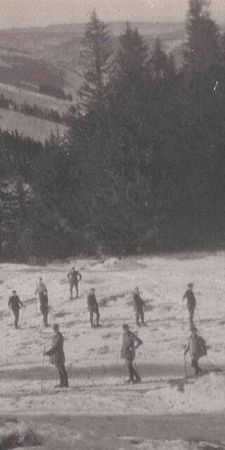 Winter-Skikurs beim Starketsgrund am Gschwendner Horn 1924, Foto: Felix Thierbach, Quelle: DAV-Archiv der Sektion Augsburg