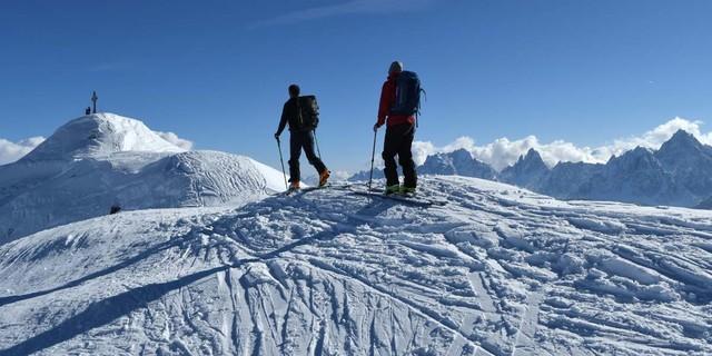 Gipfelkamm zum Marchkinkele mit Dolomitenblick. Foto: Stefan Herbke