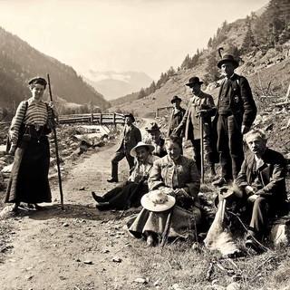 Wanderer bei der Rast um 1900, Foto: DAV-Archiv/E. Albrecht