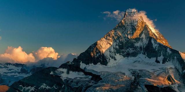 Blick auf die Nordwand des Matterhorns, Foto: Ralf Gantzhorn