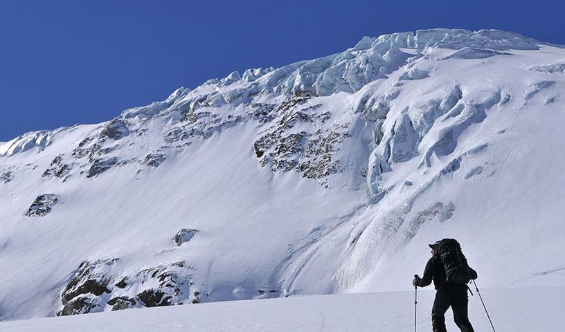 Ochsentaler Gletscher - Ein Hauch Hochalpen: Die Eisbrüche des Ochsentaler Gletschers schaffen ein wildes Ambiente.