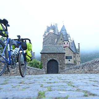 8-Brönner Radtour-Burg Eltz