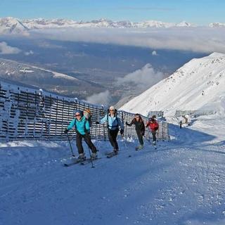 Skitouren-auf-Pisten-Aufstiegsspur