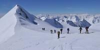 So weit die Gletscher: Blick von der Pigne d’Arolla auf Wallis und Gran Paradiso. Foto: Stefan Herbke