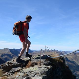 Am Pinzgauer Gipfelgang ist der Hochsaalbachkogel die anspruchsvollste Passage. Foto: Andi Dick