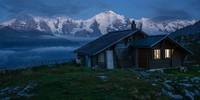 Kann eine Berghütte besser liegen als die Lobhornhütte vor Eiger, Mönch und Jungfrau? Foto: Bernd Jung