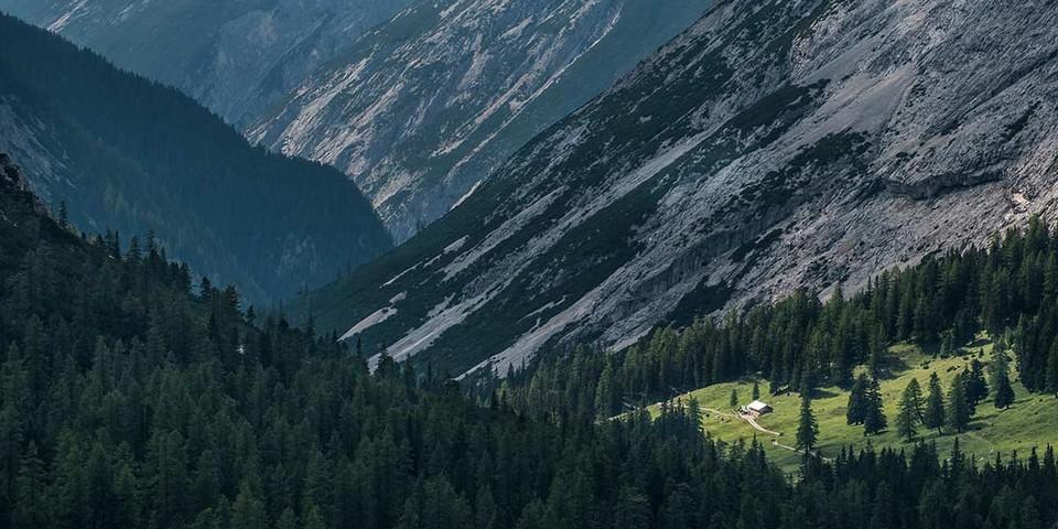 Die langen Karwendeltäler sind mühsam zum Gehen (mit Rad besser), haben aber was. Foto: Heinz Zak