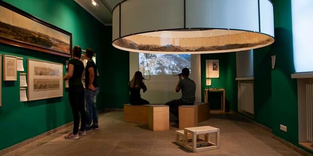 Virtueller Rundgang durch die Ausstellung "Die Berge und wir". Foto: Alpines Museum DAV