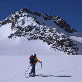 Im Pflerschtal (Stubaier Alpen) liegt schon genug Schnee zu Skitourengehen. Foto: M.Pröttel