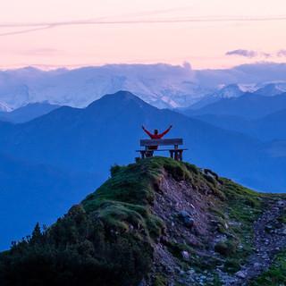 Tagwerk vollbracht: Abendstimmung bei der Dachstein-Südwandhütte; Foto: Iris Kürschner
