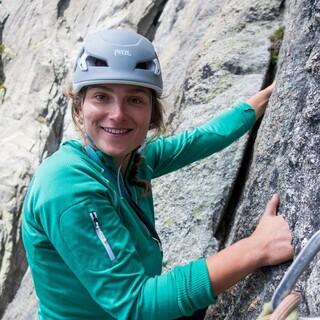 Annika beim Klettern, Foto: privat