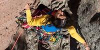 Wendig! Melanie Ziegelmeier braucht in der Backelsteinverschneidung Techniken, die die Kletterhalle selten hervorbringt. Foto: Christian Pfanzelt