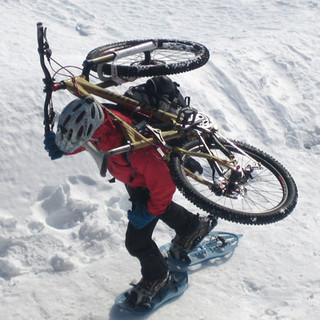 Schneeschuh & Bike? - Warum immer per Ski? Wo es doch auch alternative Sportarten gibt…