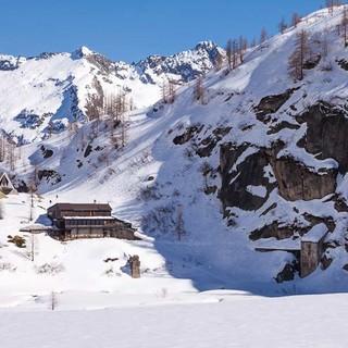 Das Rifugio Miryam (2045 m) ist neben dem Rifugio Margarolli (2194 m) zweiter Hüttenstützpunkt am Lago Vannino und Ziel der vierten Etappe, die ins Piemont führt. Foto: Powerpress.ch