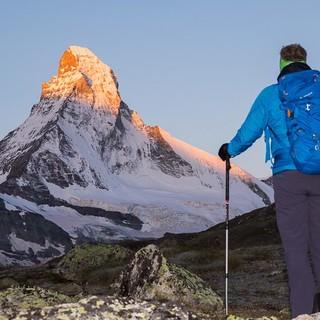 Das Wahrzeichen der Schweiz lässt sich auf dem Trek sowohl im Licht der ersten als auch der letzten Sonnenstrahlen bewundern. Foto: Iris Kürschner /powerpress