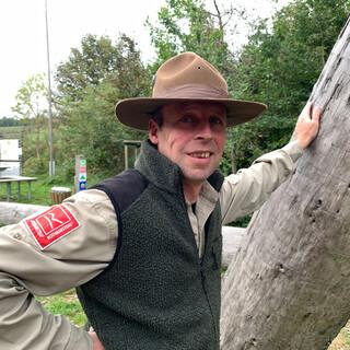 Stefan Knippertz ist Ranger und Landschaftspfleger am Rothaarsteig. Foto: Joachim Chwaszcza