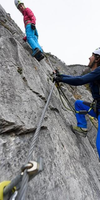 Klettersteiggehen will gelernt sein. Foto: DAV/Wolfgang Ehn