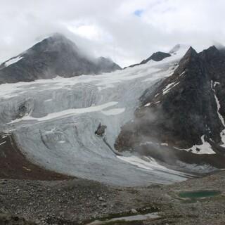 Gletscherabbrüche sind eine klassische Auswirkung des Klimawandels. Foto: DAV/ Karl Dörnemann