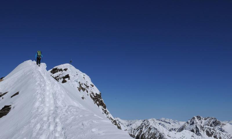 Gipfelgrat am Schalfkogel - Von wegen Gletscherhatscher: Der Gipfelgrat zum Schalfkogel fordert eine gewisse Trittsicherheit.