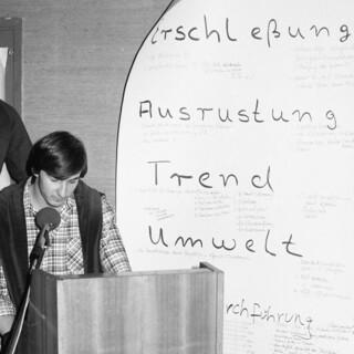 Die Forderungen beim Bundesjugendleitertag 1981 gehen klar in eine bestimmte Richtung: weniger Erschließung, weniger Ausbau, weniger Equipment und mehr Umwelt- und Naturschutz, Foto: Klaus Umbach
