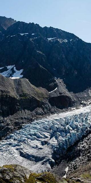 In den Alpen ist die Klimaerwärmung schon jetzt deutlich zu spüren. Ein sichtbare Folge des Klimawandels: Der Rückzug der Gletscher. Bild: DAV/Marco Kost