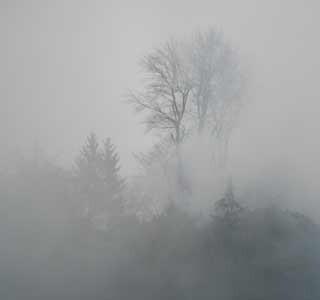 Nasskaltes Wetter mit viel Nebel. Das kann auf die Stimmung drücken, Foto: JDAV/H. Länger