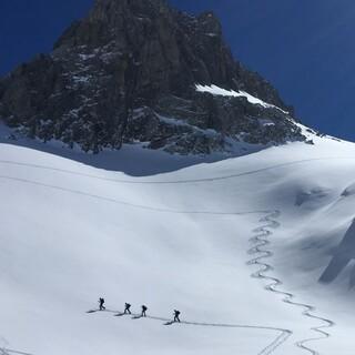 Das Parzinn über der Hanauer Hütte ist ein Lechtaler Skitouren-Glanzlicht. Foto: Luis Stitzinger, Alix von Melle