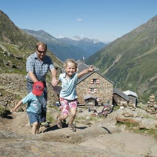 Also kids have fun in the mountains. (c) DAV/Thilo Brunner