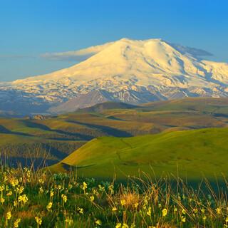 Der Elbrus ist der höchste und bekannteste Berg des Kaukasus. Foto: AdobeStock