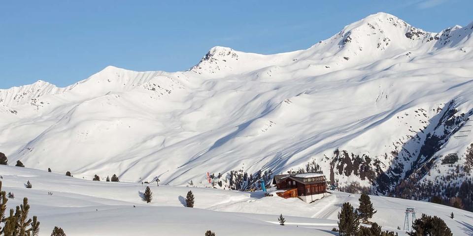 Die weiten baumfreien Hänge des Langtauferer Tals sind ideales Skitourengelände. Foto: Markus Stadler