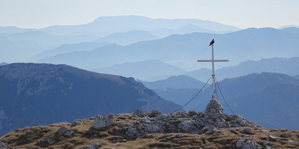 Wenn ich zwei Flügel hätt': Aussicht vom Großen Ebenstein nach Süden. Foto: Axel Klemmer
