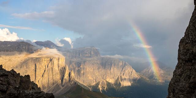 Nach einem kleinen Schauer entsteht ein wunderschöner Regenbogen beim Abstieg. Foto: Stefan Stadler
