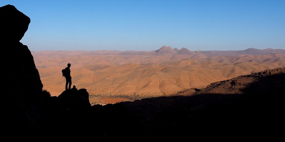 In der marokkanischen Weite lässt es sich auch mal wild campen. Foto: Harald Erbacher