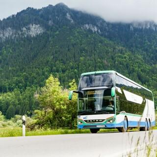 CO2-Reduktion durch klimaschonende Anreise: Müncher Bergbus, Foto: Solveig Eichner