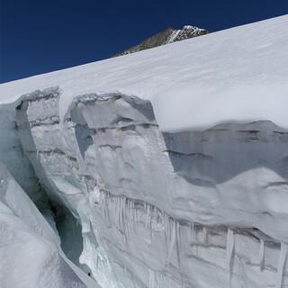 Gletscherspalte-Grossvenediger-Jonas-Kassner
