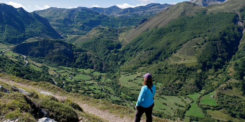 Am Höhenweg über dem Valle Somiedo zur Braña Mumián. Foto: Antes & Antes