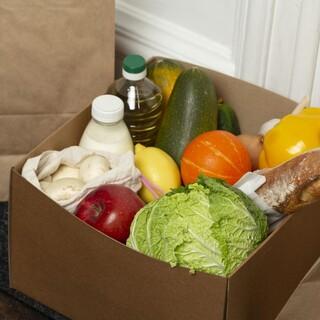 Lebensmittel in einer Box, Foto: freepik