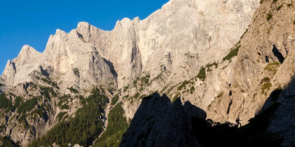 Hochtorgruppe - Die imposanten Felsflanken der Hochtorgruppe. Foto: Iris Kürschner