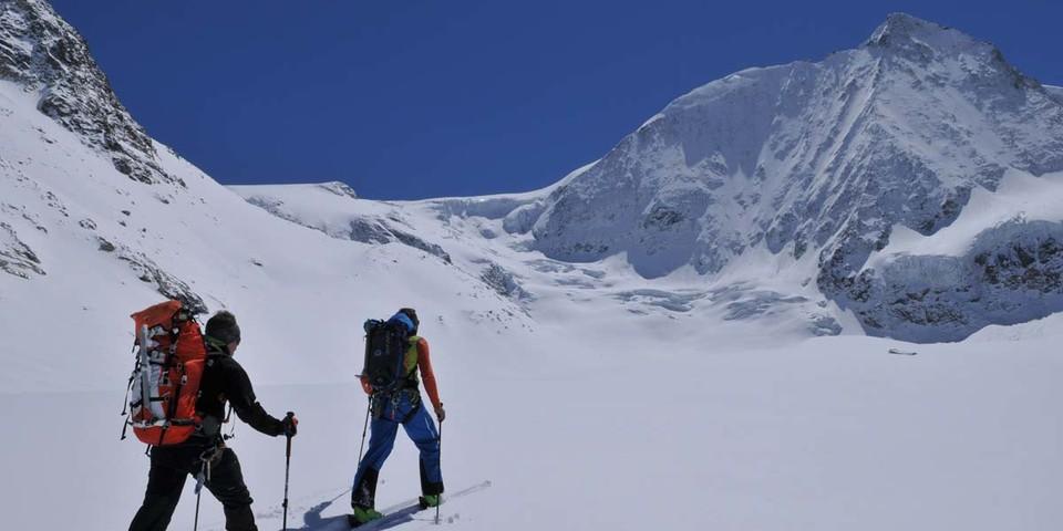 Nicht so hoch, aber eleganter: Der Mont Blanc de Cheilon kann sich sehen lassen. Foto: Stefan Herbke