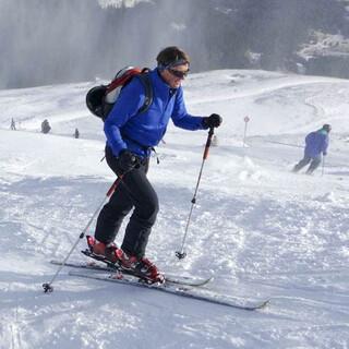 Skitouren auf Pisten sind in Südtirol nur vereinzelt erlaubt. Foto: DAV