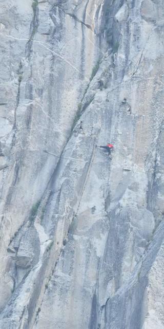Boulderproblem in schwindeligen Höhen: Alex Honnold am El Capitan, Foto: Tom Evans