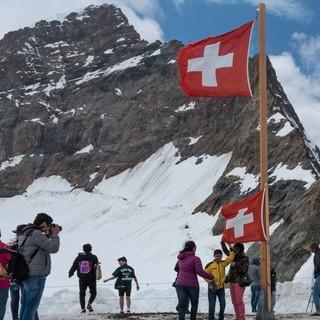 Endlich zurück in der Zivilisation? Am Jungfraujoch, „Top of Europe“, reiht man sich wieder ein in den ganz normalen Tourismus. Foto: Ralf Gantzhorn