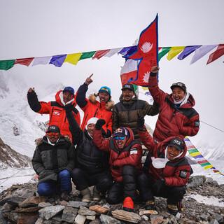 Sie haben es geschafft, den K2 im Winter zu besteigen. Foto: Nimsdai Purja, Red bull content pool
